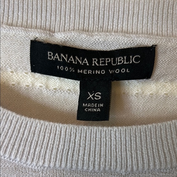Banana Republic Grey and White 100% Merino Wool Sweater Size XS - Picture 2 of 6